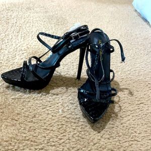 🖤Fashion nova heels 🖤